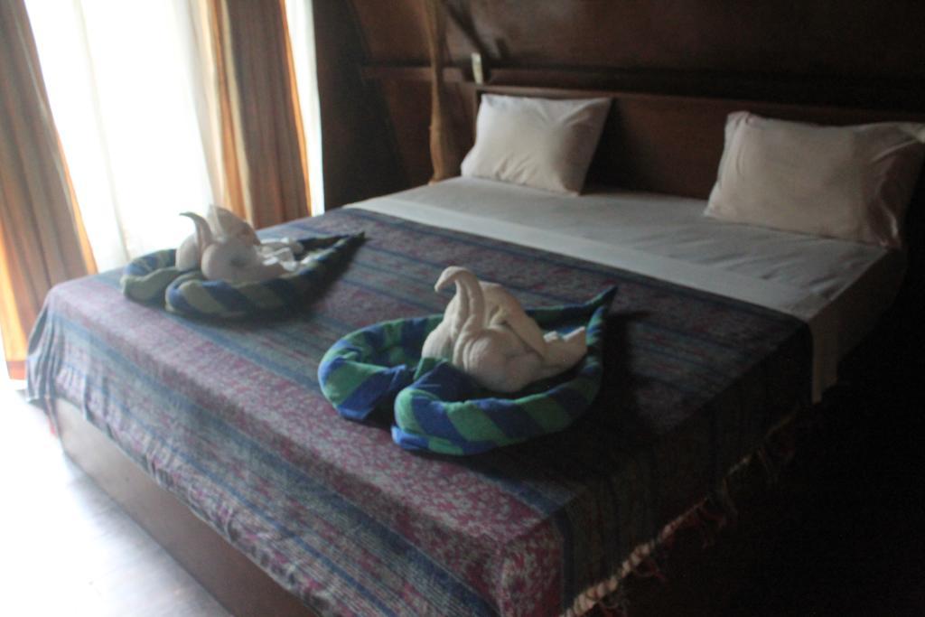 Coral Beach Pizza Cottages Gili Trawangan Buitenkant foto